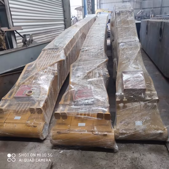 Amphibious Floating Excavator Swamp Buggy Crawler Amphibious Undercarriage Float Tank Pontoon Backhoe Marsh Wetland Dredging Equipment 20 Ton Long Reach Boom